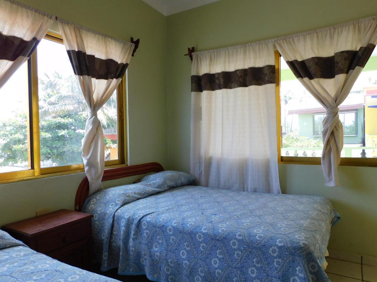 Casa de Huéspedes Yoli By Rotamundos Playa Chachalacas Extérieur photo