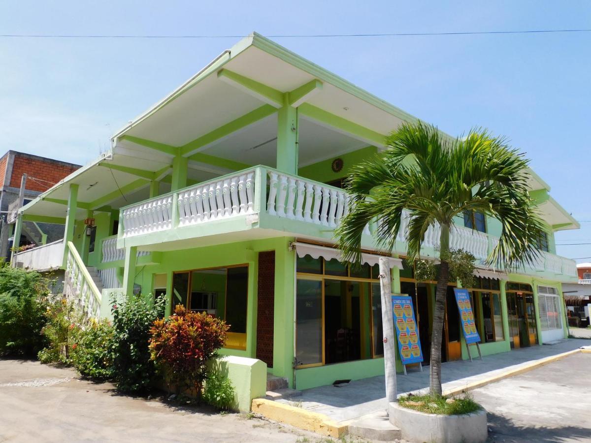 Casa de Huéspedes Yoli By Rotamundos Playa Chachalacas Extérieur photo